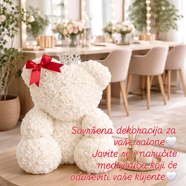Bijeli medvjedić za salon